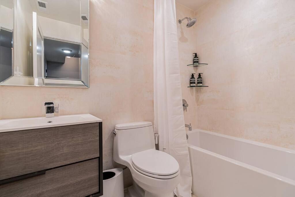 Bougainvillea Dc 2 Bedrooms 2 Bathrooms Den With Twin Sofa Bed And Queen Sofa Bed In Living Apartment